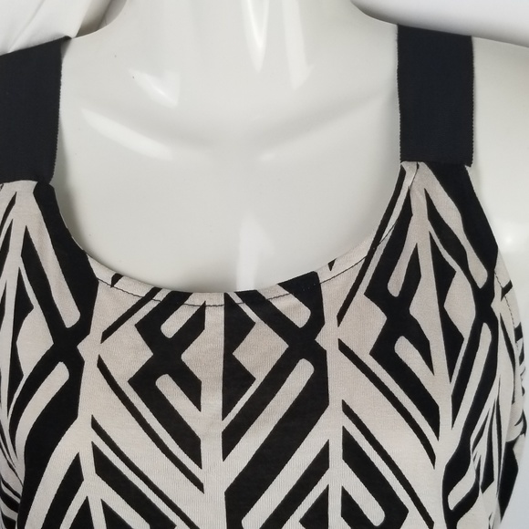 Banana Republic B/W SMALL TANK TOP 282 - Picture 3 of 7